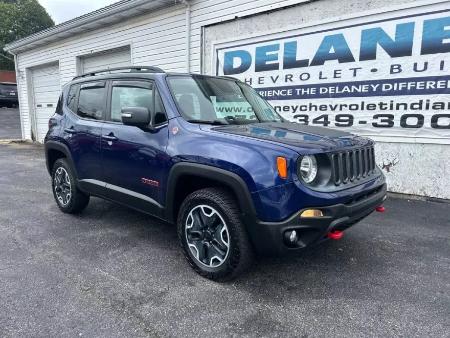 2016 Jeep Renegade Trailhawk photo 1