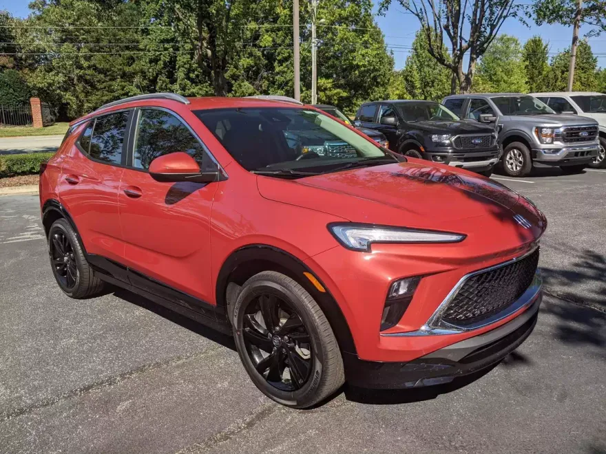 2024 Buick Encore GX Sport Touring photo 1