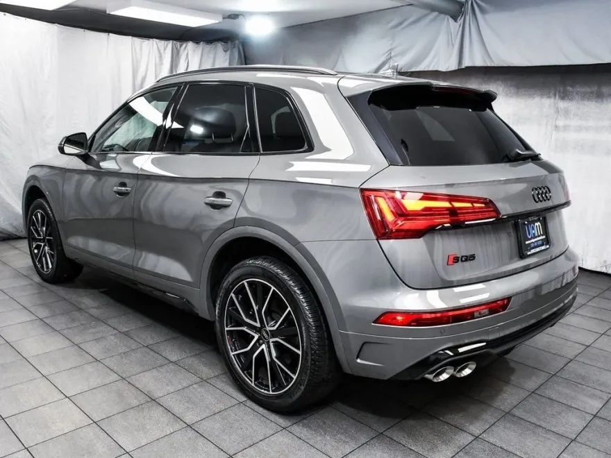 2024 Audi SQ5 Premium Plus photo 1