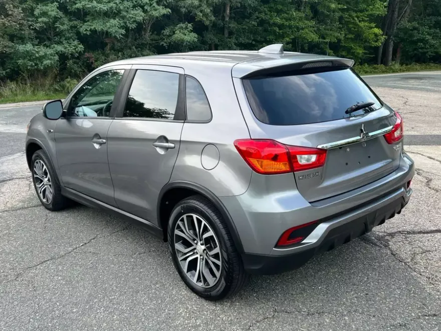2018 Mitsubishi Outlander Sport ES photo 1