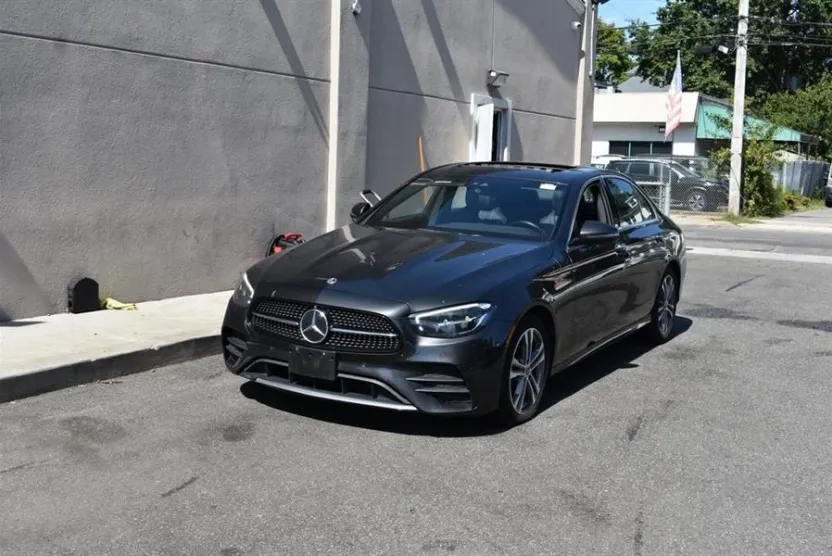 2023 Mercedes Benz E 350 photo 1
