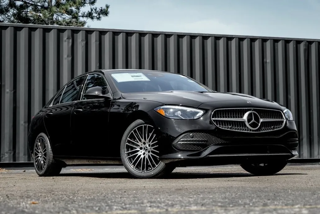 2025 Mercedes Benz C 300 4MATIC photo 1