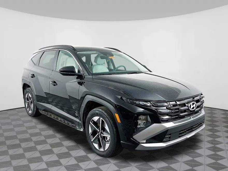 2025 Hyundai Tucson SEL photo 1