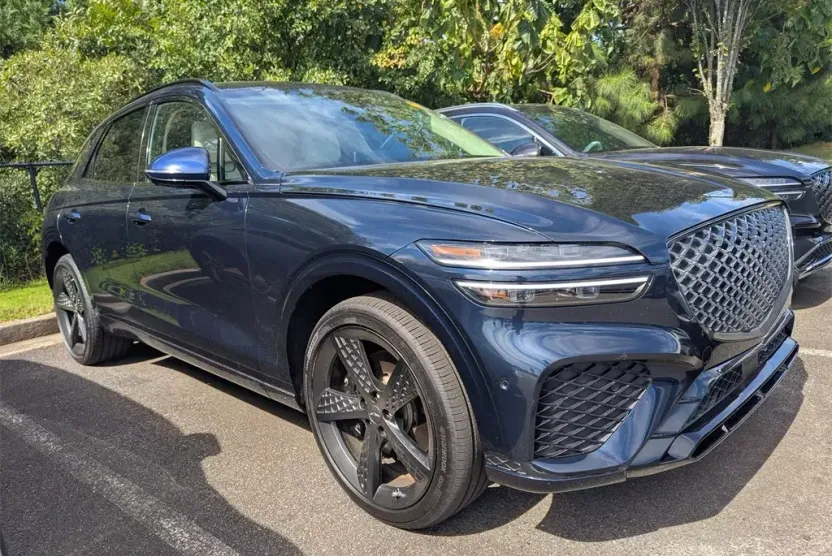 2023 Genesis GV70 3.5T Sport photo 1