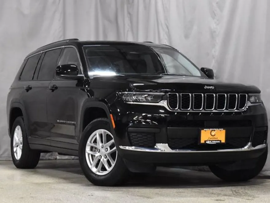 2023 Jeep Grand Cherokee Laredo photo 1