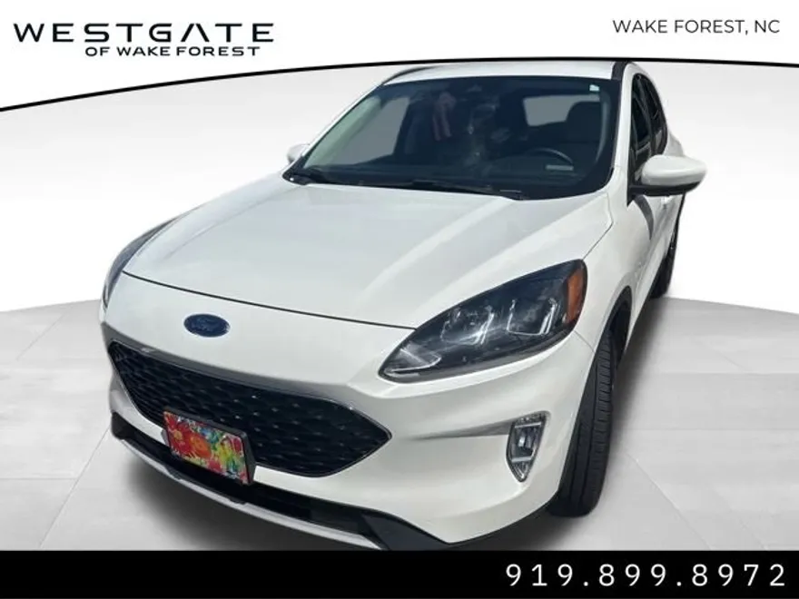 2020 Ford Escape SEL photo 1