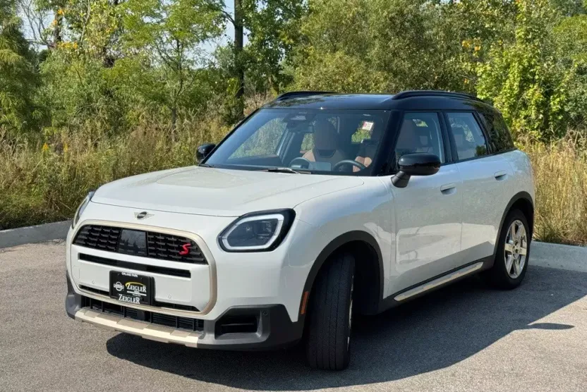 2025 Mini Countryman ALL4 S photo 1