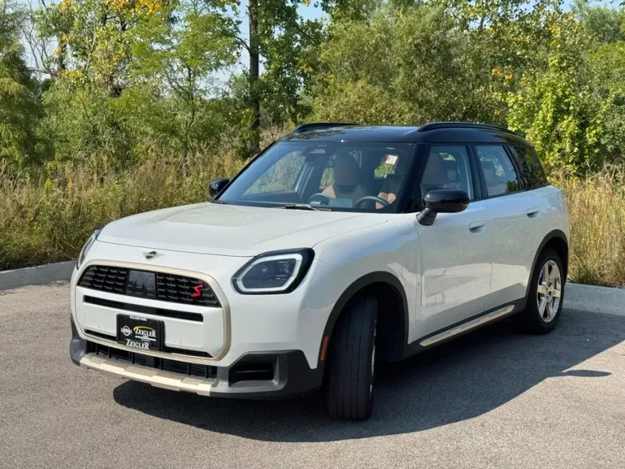 2025 Mini Countryman ALL4 S photo 1