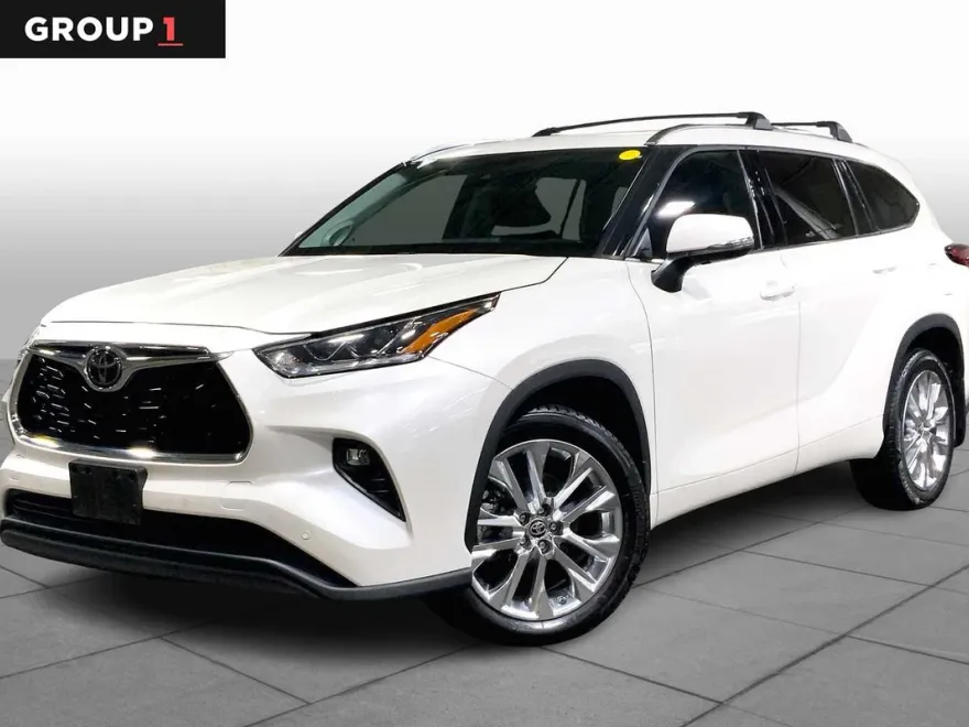 2021 Toyota Highlander Limited photo 1