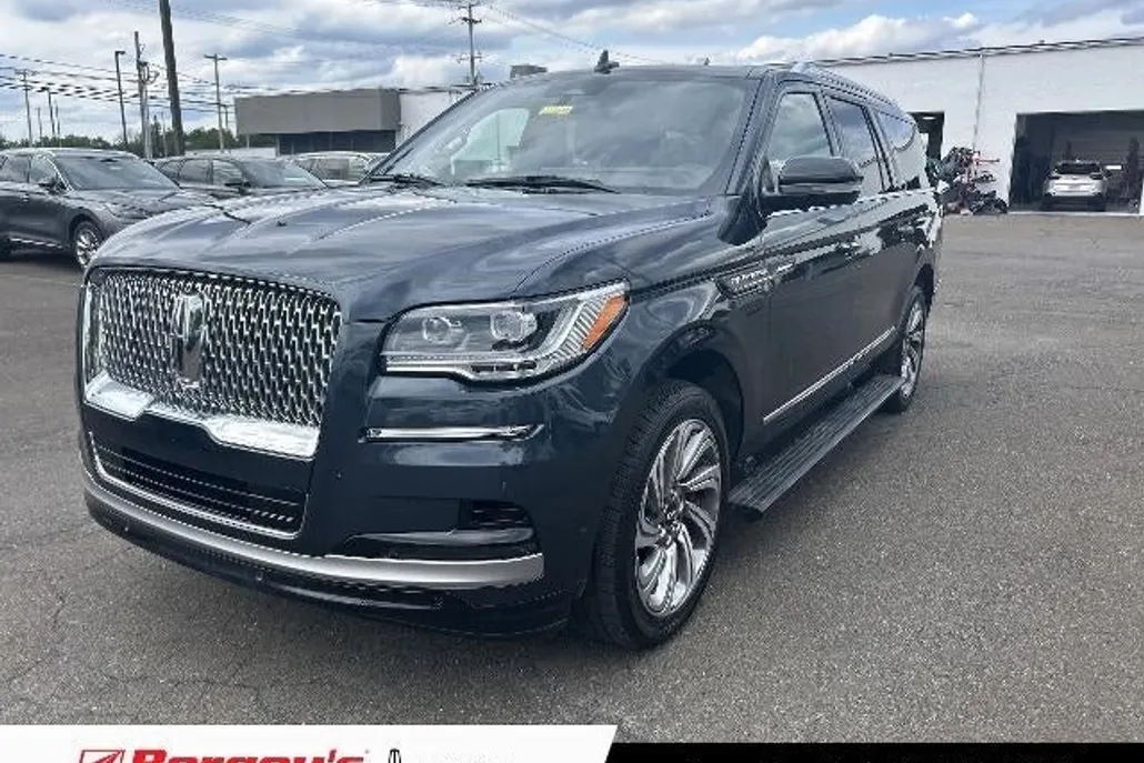 2024 Lincoln Navigator L Reserve photo 1