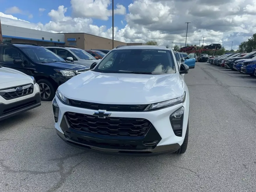 2025 Chevrolet Trax ACTIV photo 1