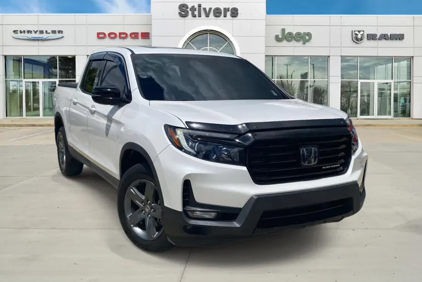 2022 Honda Ridgeline Black Edition photo 1