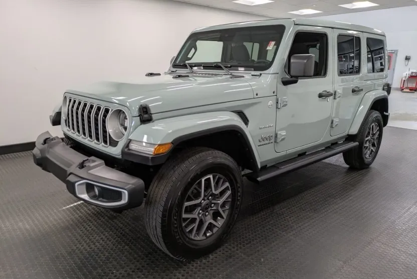 2024 Jeep Wrangler Sahara photo 1