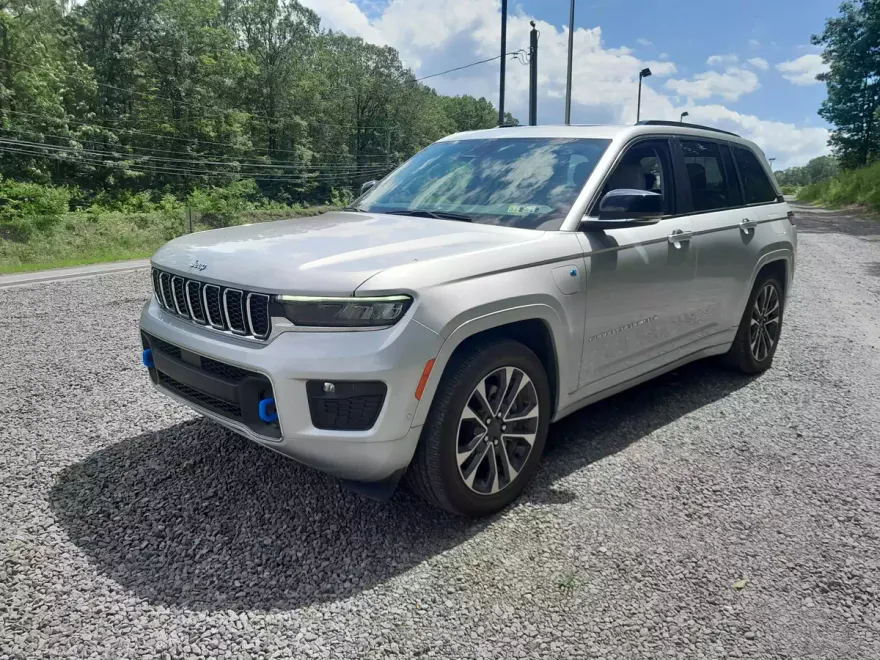 2022 Jeep Grand Cherokee 4xe Overland photo 1