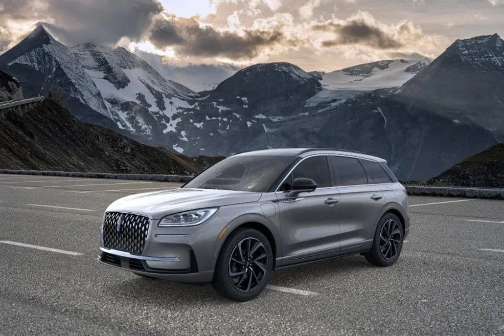 2025 Lincoln Corsair Grand Touring photo 1