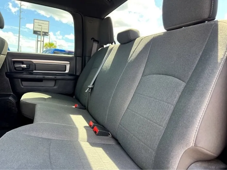 2024 Ram 1500 Classic Warlock photo 1