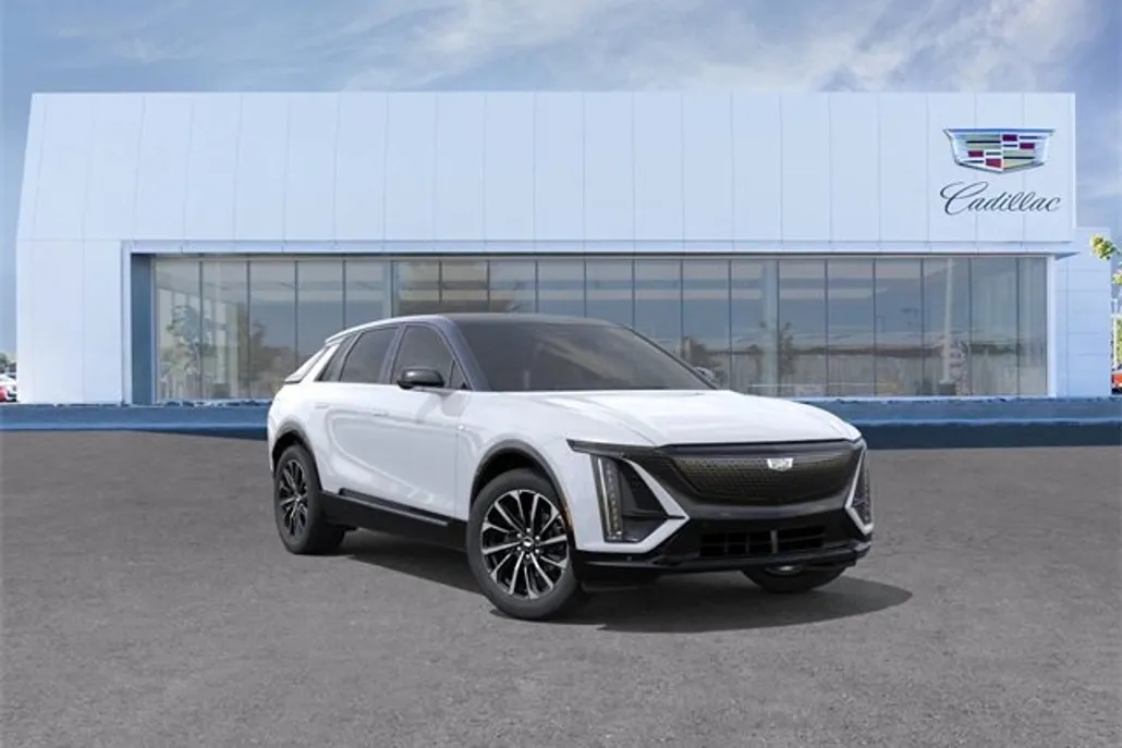 2026 Cadillac Lyriq Sport photo 1