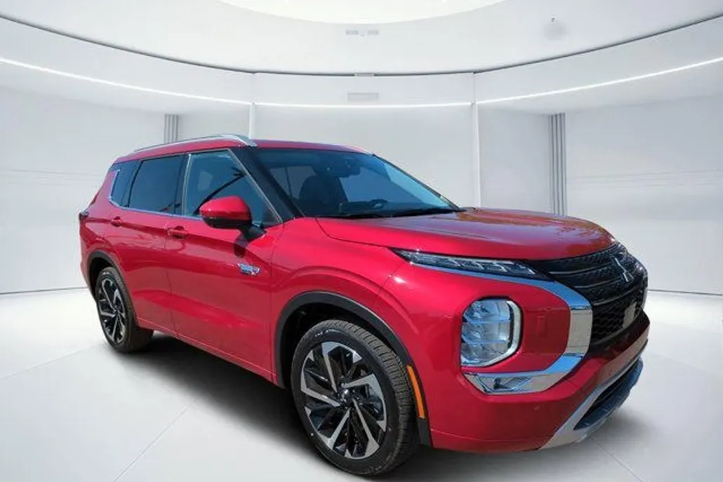 2025 Mitsubishi Outlander PHEV SEL photo 1