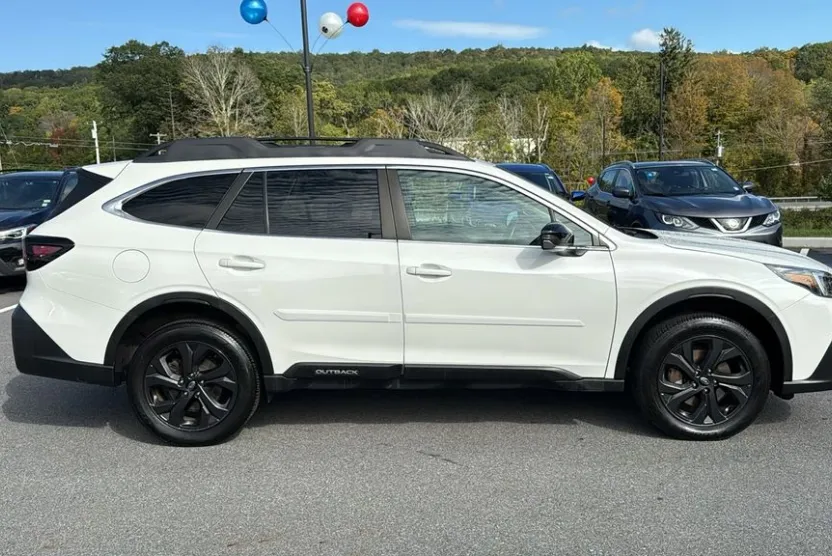 2021 Subaru Outback Onyx Edition XT photo 1
