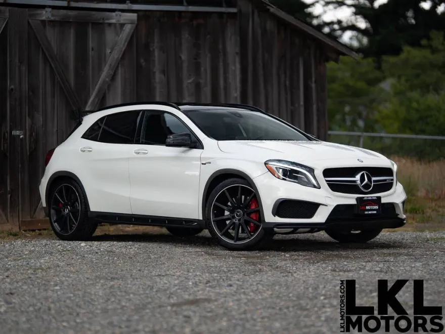 2017 Mercedes Benz GLA AMG 45 4MATIC photo 1