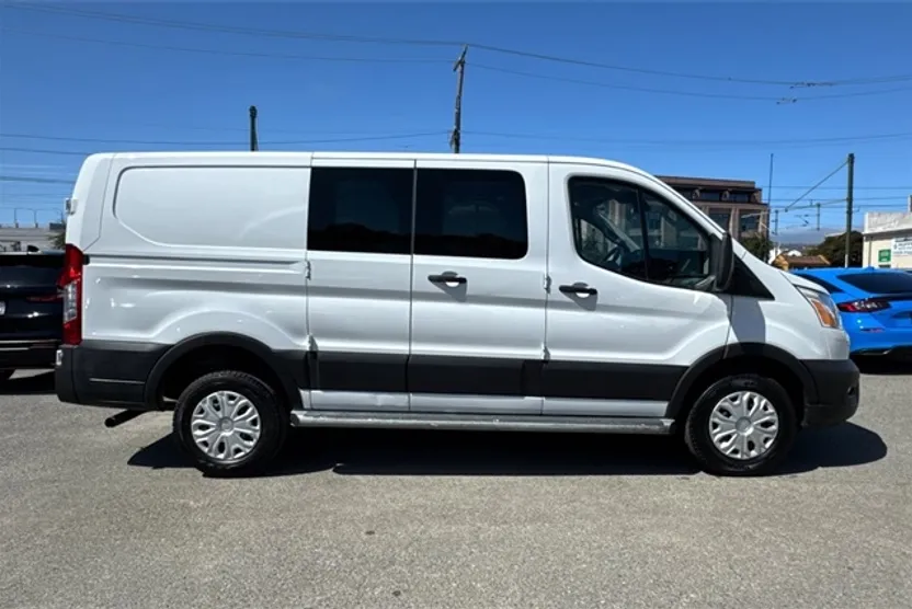 2021 Ford Transit photo 1
