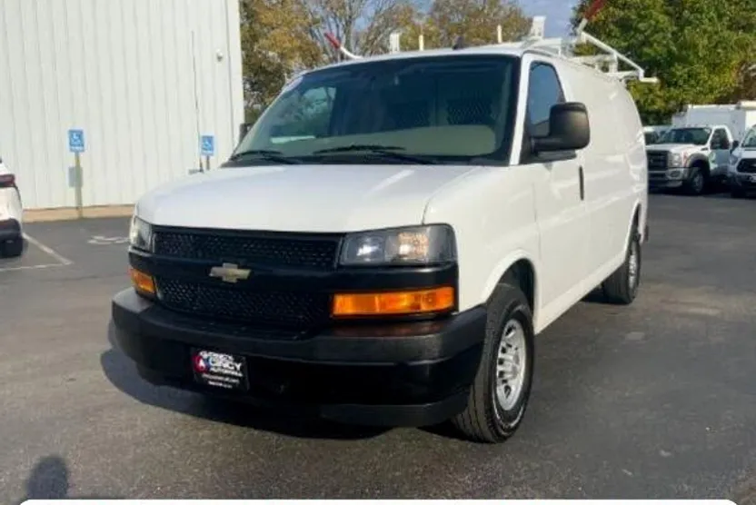 2018 Chevrolet Express Cargo Van photo 1