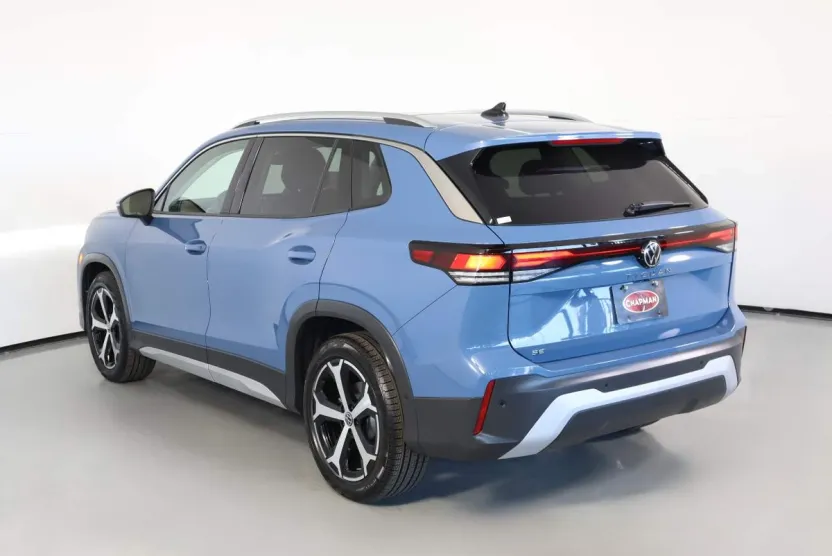 2025 Volkswagen Tiguan SE photo 1