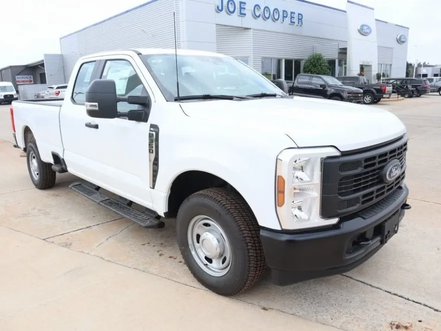 2025 Ford F-350 XL photo 1
