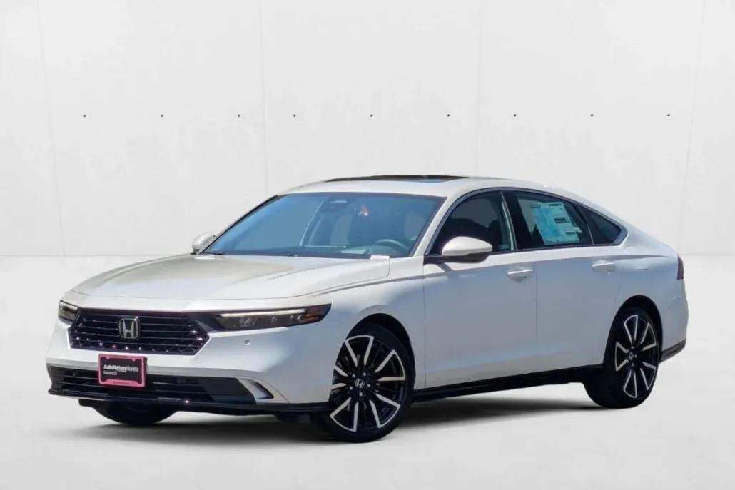 2025 Honda Accord Hybrid Touring photo 1