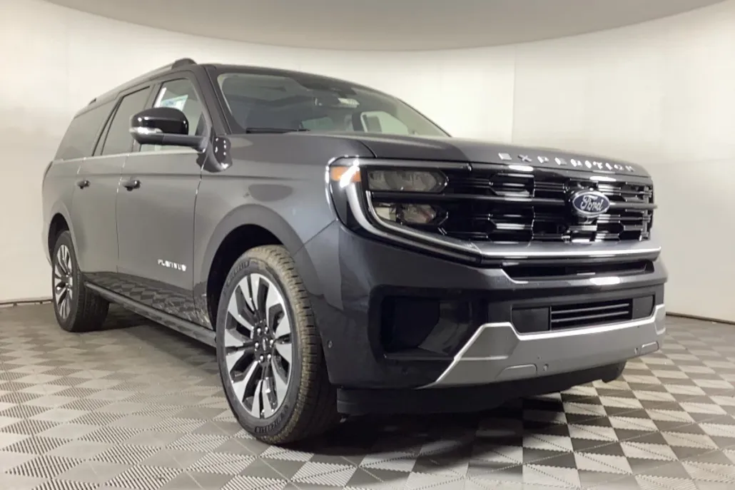 2025 Ford Expedition MAX Platinum photo 1