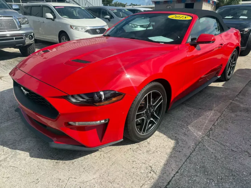 2018 Ford Mustang EcoBoost Premium photo 1