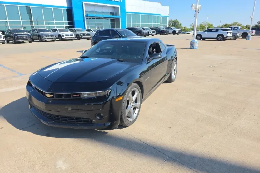 2014 Chevrolet Camaro 1LT photo 1