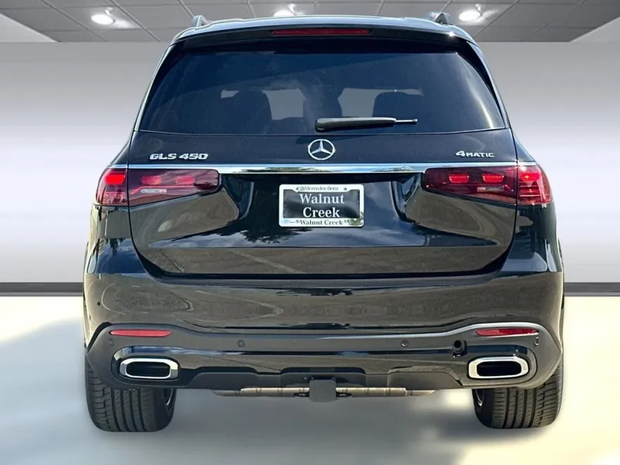 2025 Mercedes Benz GLS 450 4MATIC photo 1
