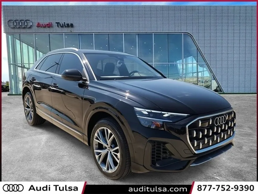 2025 Audi Q8 55 Premium Plus photo 1