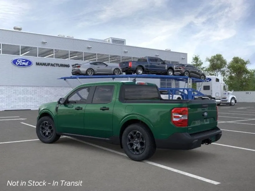 2025 Ford Maverick XLT photo 1
