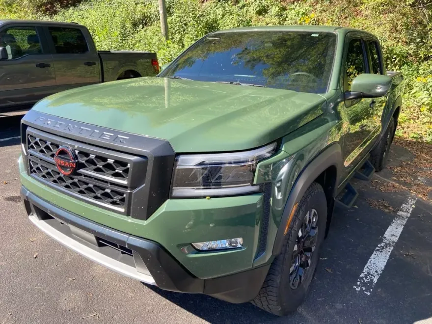 2023 Nissan Frontier PRO-X photo 1