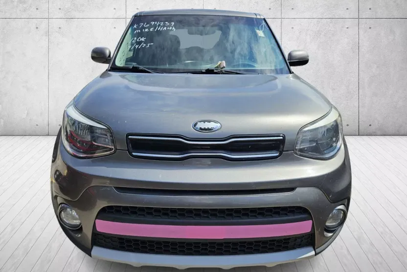 2019 Kia Soul Plus photo 1