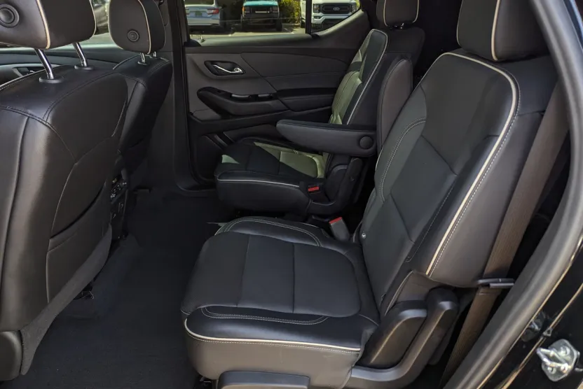 2023 Chevrolet Traverse Premier photo 1