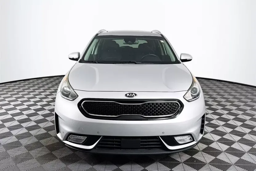 2019 Kia Niro Touring photo 1