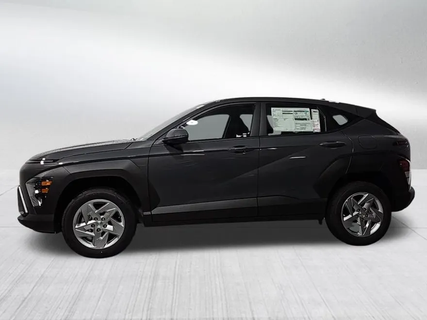 2026 Hyundai Kona SE photo 1