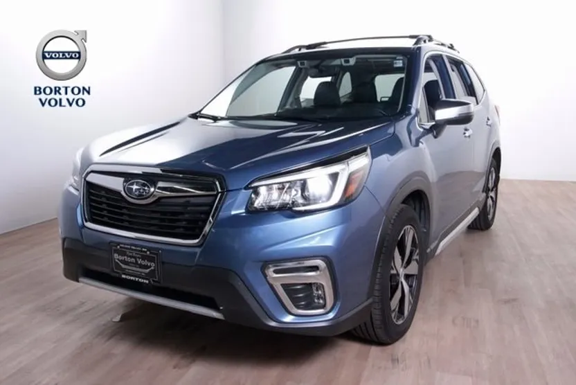 2019 Subaru Forester Touring photo 1