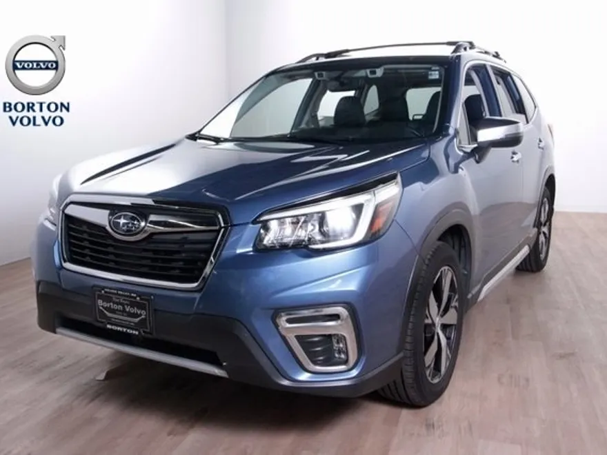 2019 Subaru Forester Touring photo 1