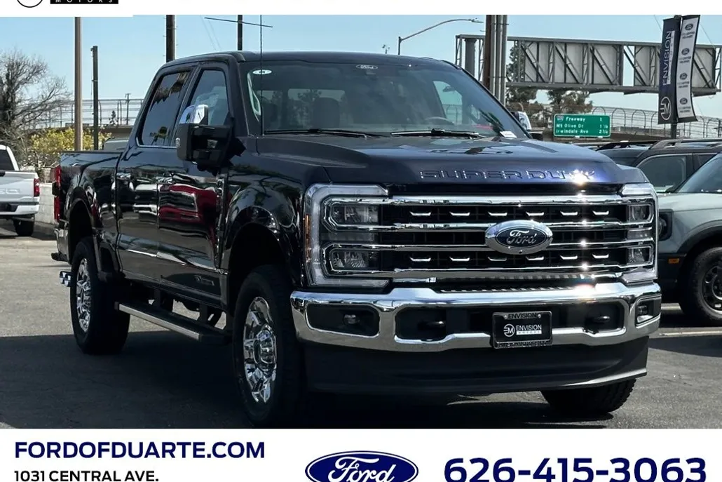 2025 Ford F-250 Lariat photo 1