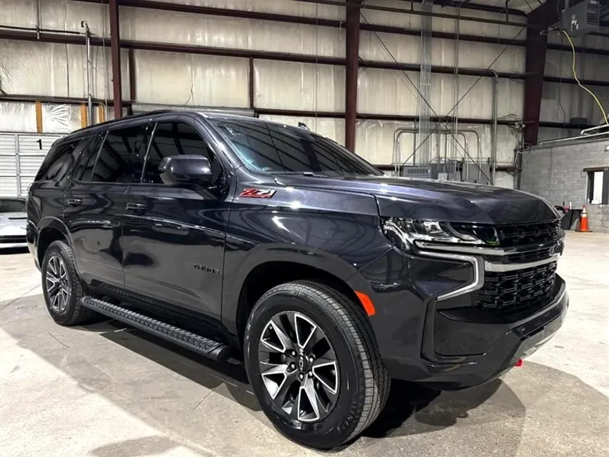 2022 Chevrolet Tahoe Z71 photo 2