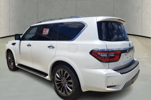 2024 Nissan Armada Platinum photo 3