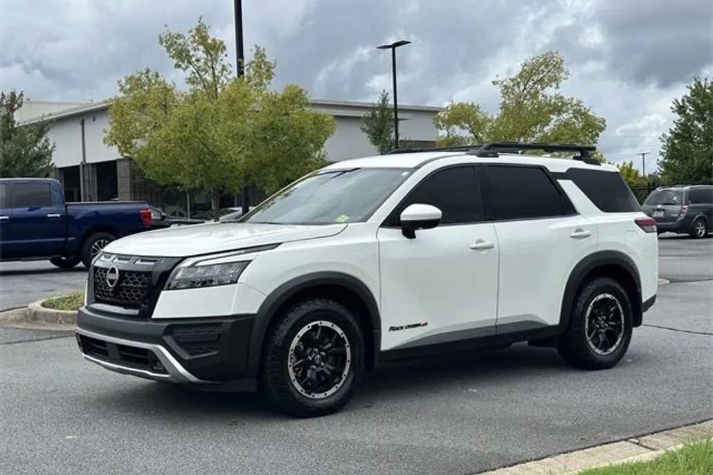 2024 Nissan Pathfinder Rock Creek photo 1