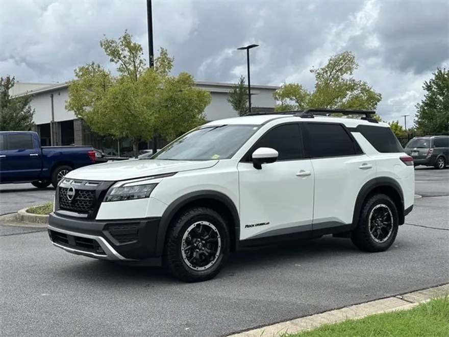2024 Nissan Pathfinder Rock Creek photo 1