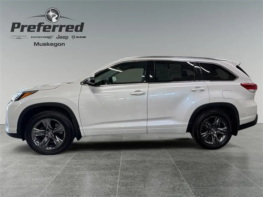 2018 Toyota Highlander Limited Platinum photo 1