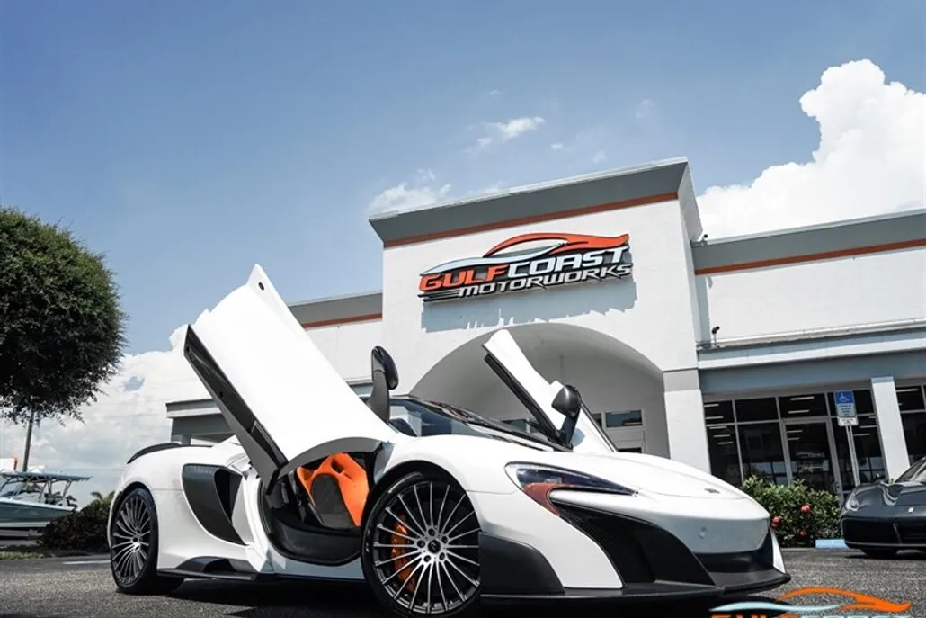 2016 Mclaren 675LT Spider photo 1
