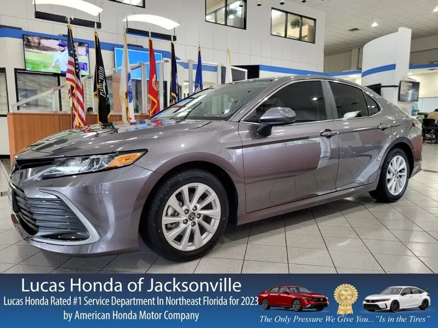 2024 Toyota Camry LE photo 1